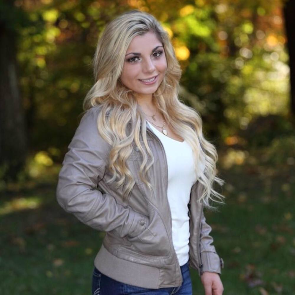 Meet your Posher, Olivia